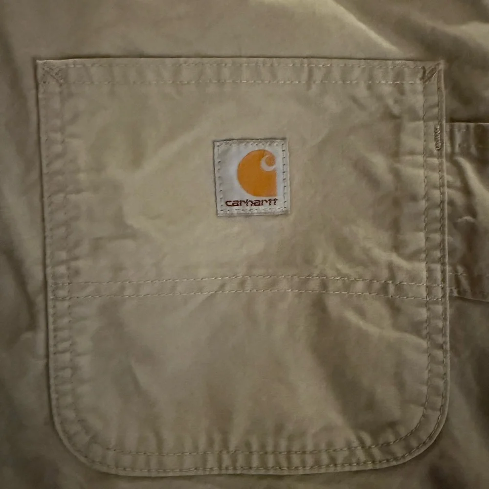 Carhartt Men's Khaki Cargo Shorts - Picture 4 of 5